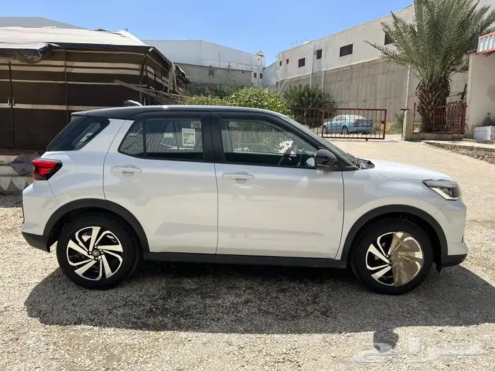 تويوتا رايز ليمتد 2024 ابيض 1