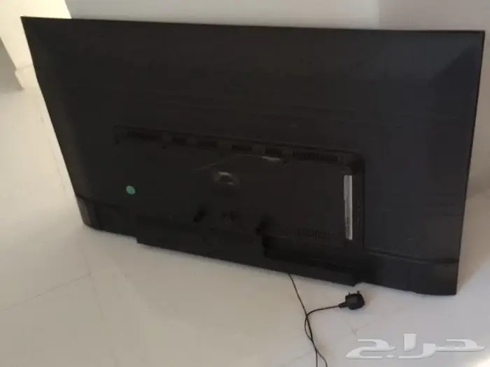 شاشتين تلفزيون مكسور للبيع 4