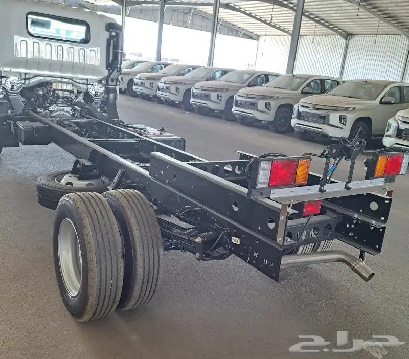 ايسوزو دينا 6 طن 2025 NQR 7