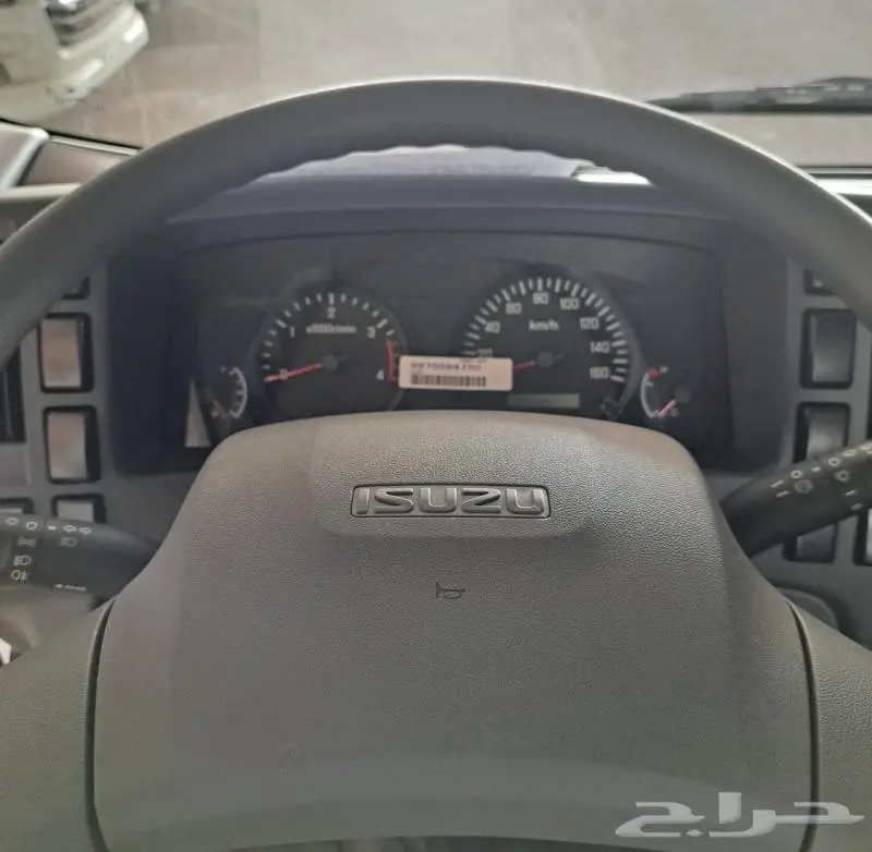 ايسوزو دينا 6 طن 2025 NQR 3