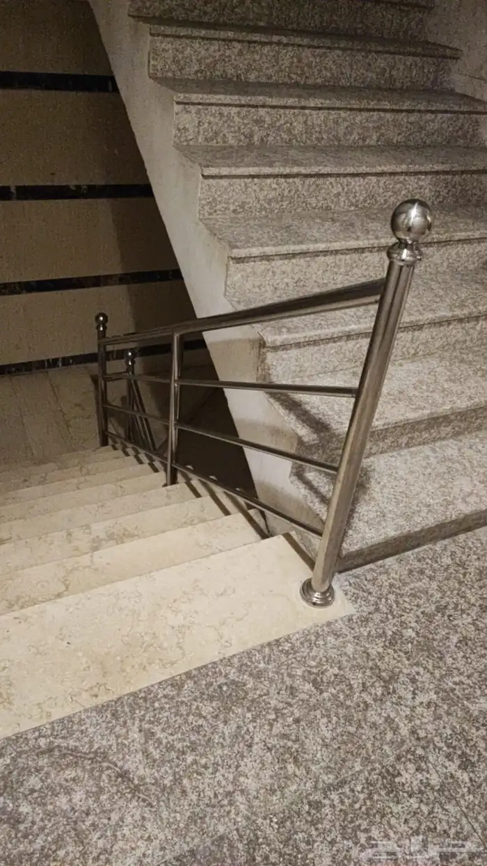 حداد استيل استانلس جميع زجاج مسابح 37