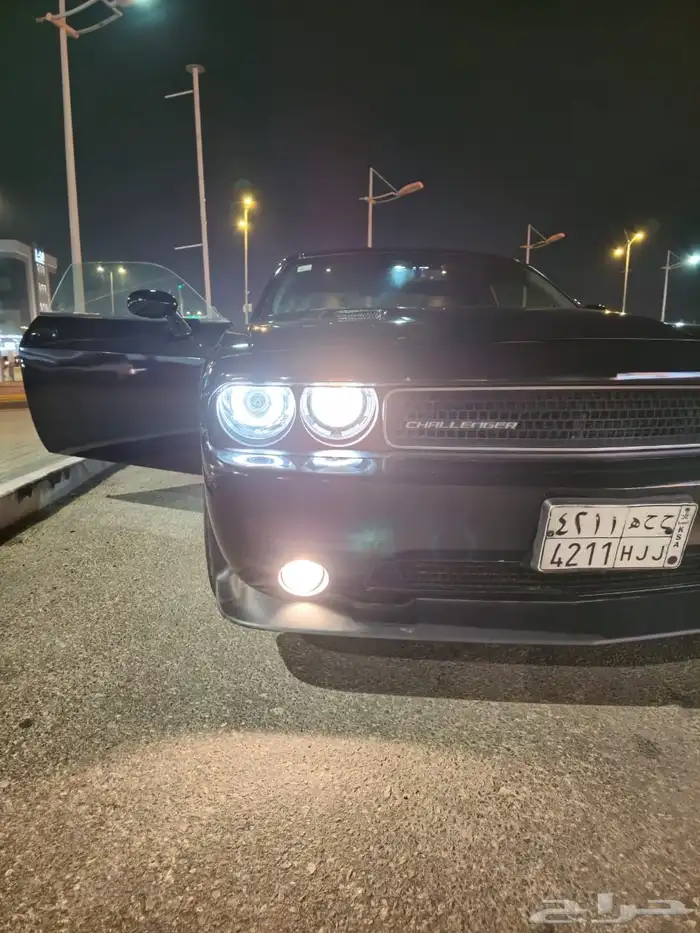 دودج تشالنجر نظيف جدا. 2013 sxt 6