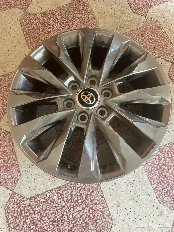 للبيع جنوط لاندكروزر موديل 2024 0