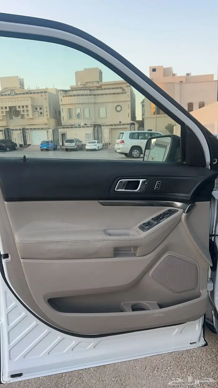 فورد إكسبلورر 2014 سعودي أستاندر 25