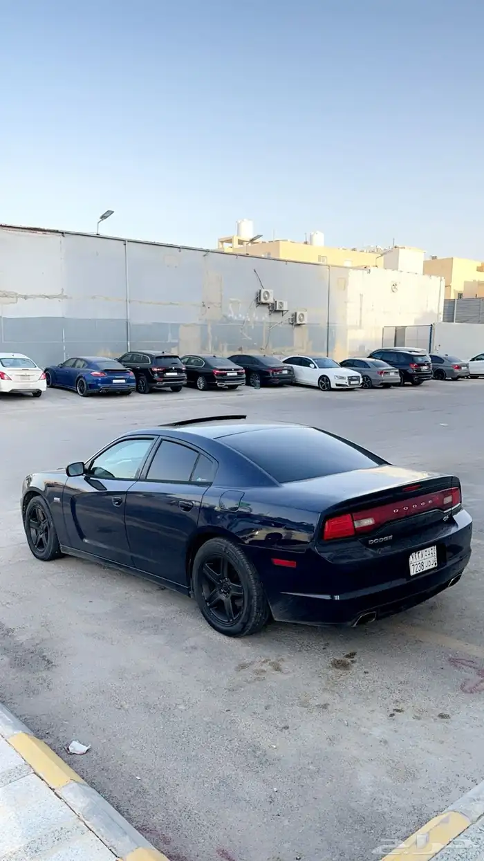 دوج تشارجر 2013 نظيف جدا 9