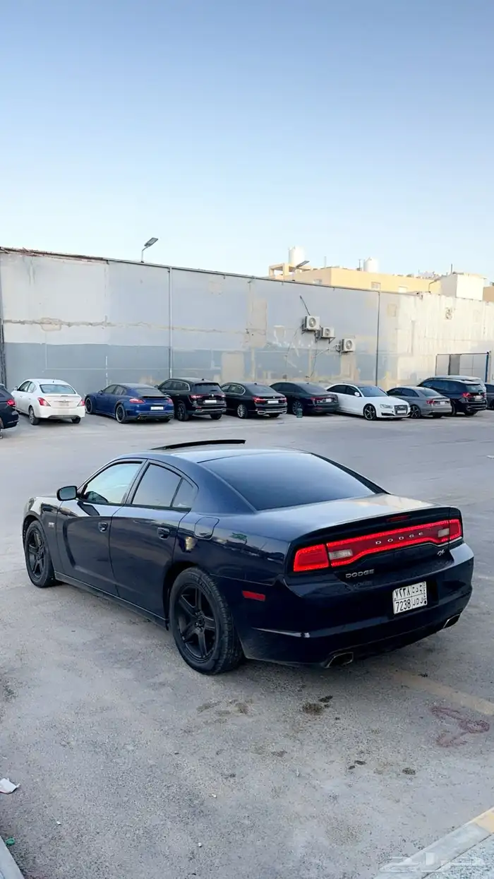 دوج تشارجر 2013 نظيف جدا 10