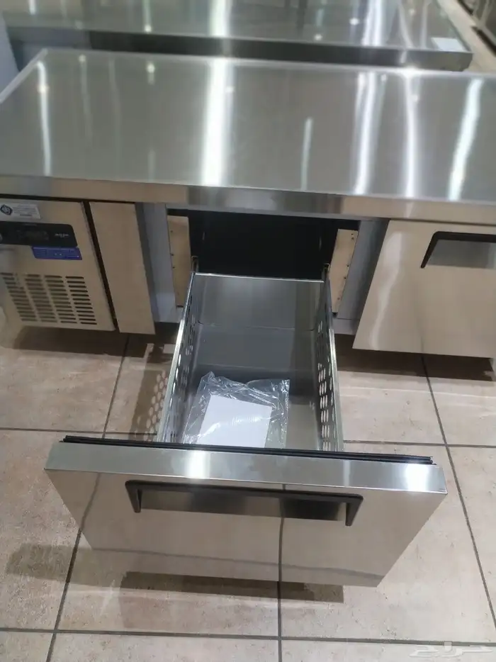 ثلاجة خدمة الشيف مع درج مبرد 12