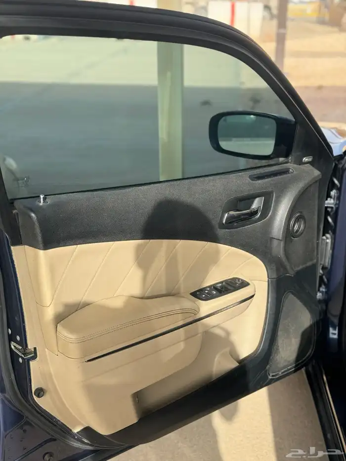 دوج تشارجر 2013 نظيف جدا 19