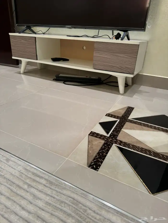 طاولة شاشة  تخزين 1