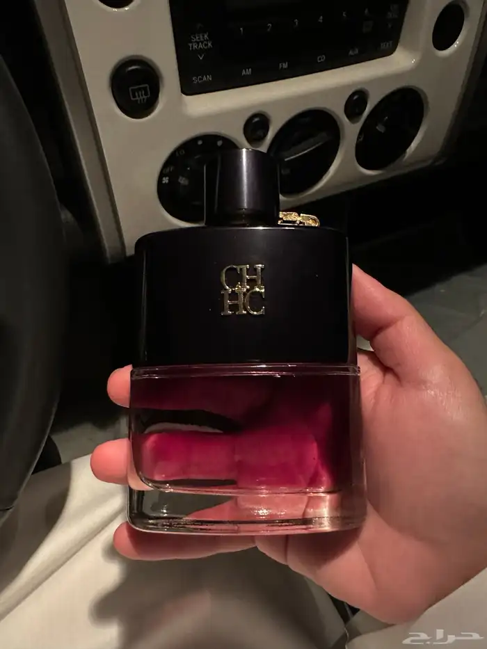 للبيع عطر كارولينا هيريرا 0
