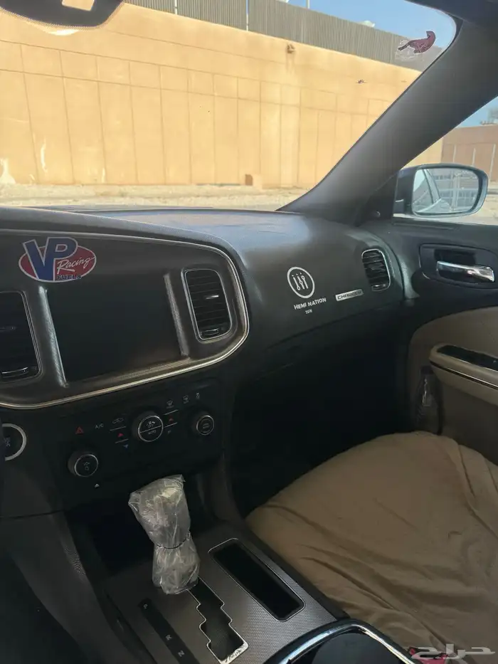 دوج تشارجر 2013 نظيف جدا 14