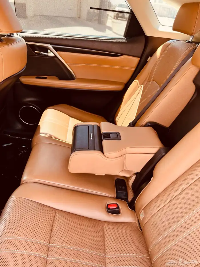 جيب لكزس RX450h هايبرد موديل 2017 16