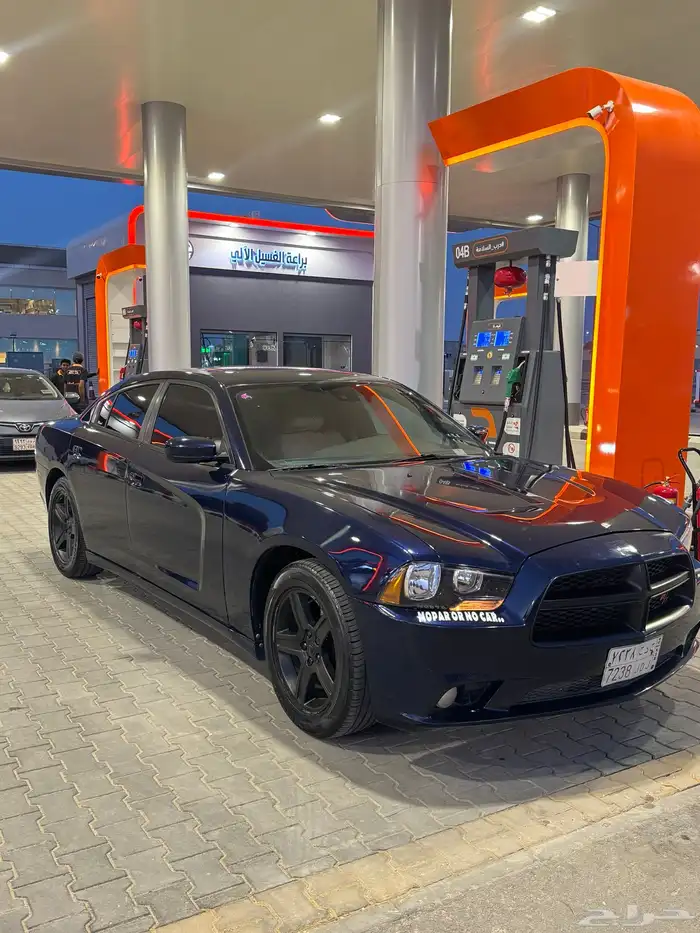 دوج تشارجر 2013 نظيف جدا 27