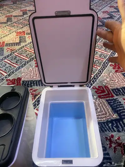 ثلاجتين. للسياره. تشتغل علي الوالاعه. للبيع 3