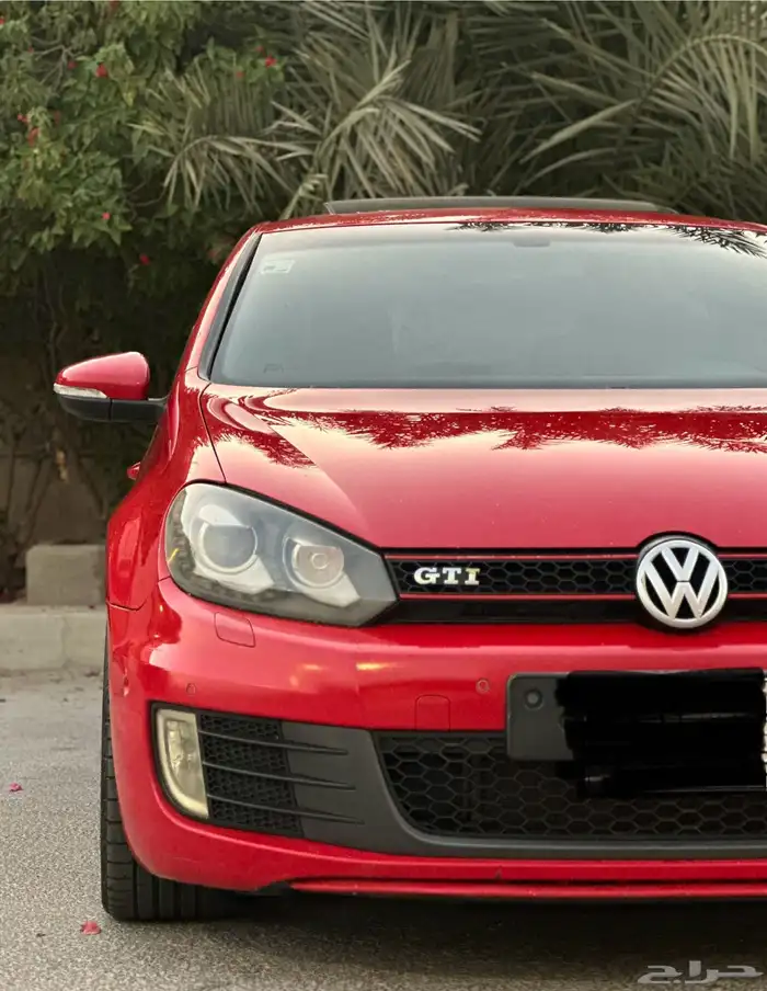 ((تم البيع ))جولف GTI مخزن وكالة ممشى قليل 1