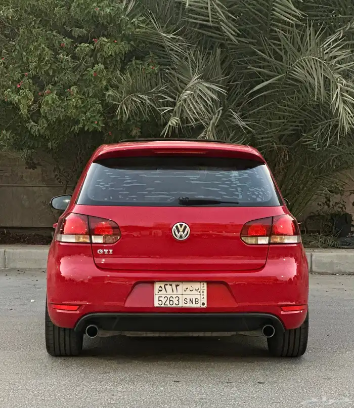 ((تم البيع ))جولف GTI مخزن وكالة ممشى قليل 3