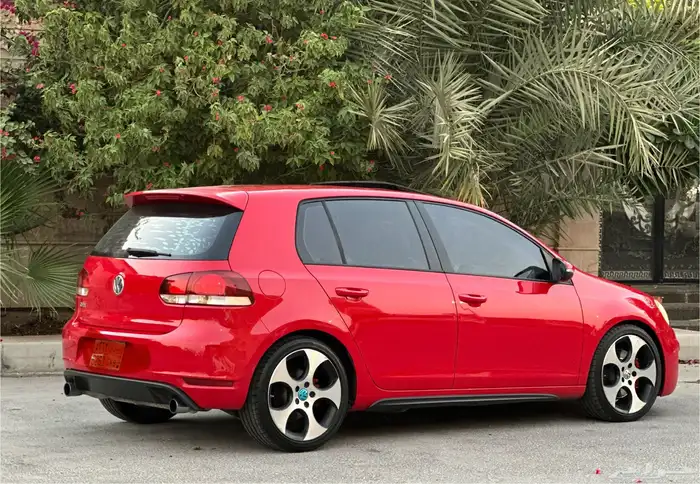 ((تم البيع ))جولف GTI مخزن وكالة ممشى قليل 9