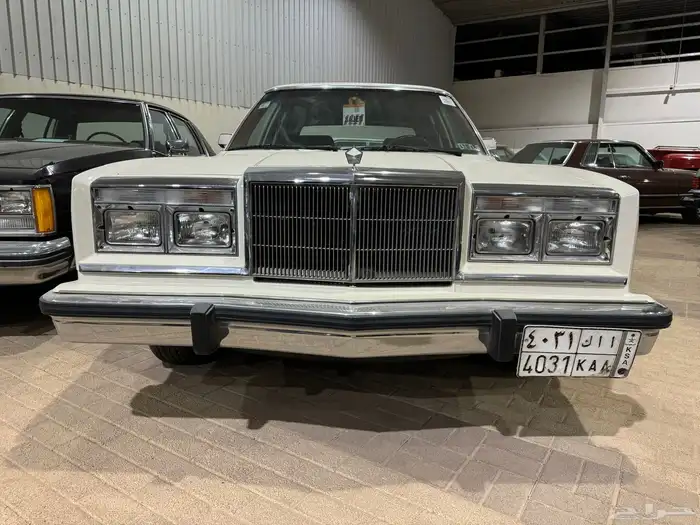 كرايسلر فيفث افنيو Chrysler Fifth Avenue 1984 7
