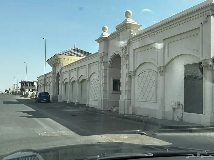 تصميم و تنفيذ جميع اعمال الديكورات الداخلية و الخارجية 39
