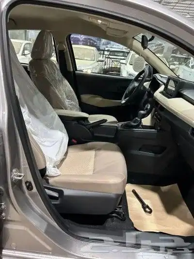 تويوتا يارس y موديل 2024 7