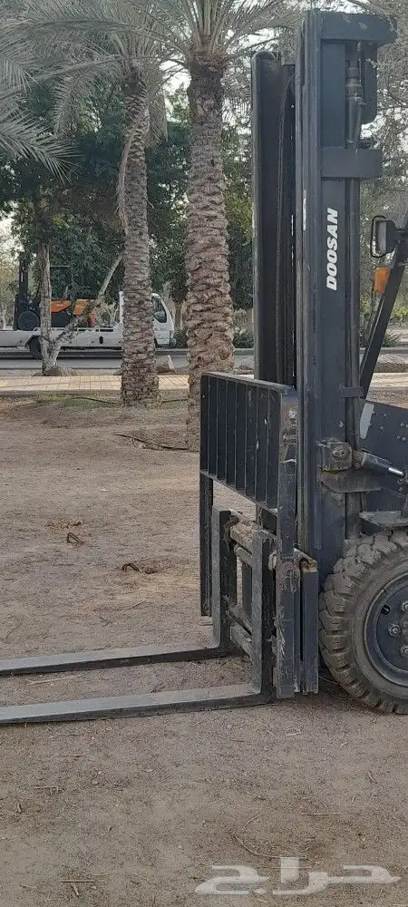 فوركلفت شوكيه للايجار اليومي والشهري تحميل وتنزيل تريلات 2