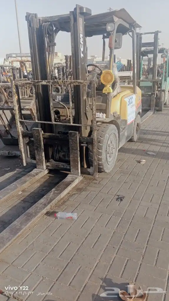 فوركلفت رافعة شوكية للإيجار اليومي والشهري 4