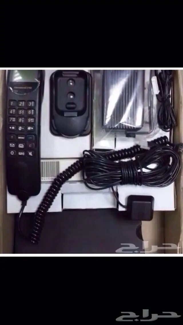 والات نوكيا كومينيكتر الاصلي E90 وموتورولا V 3 74