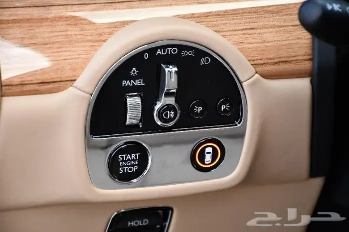Rolls Royce Ghost SILVER Badge 2024 GCC 18