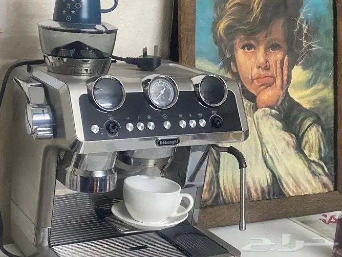 مكينة قهوة ديلونجي (DeLonghi) جديده 0