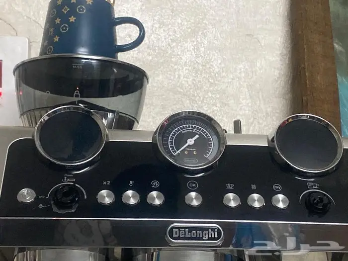 مكينة قهوة ديلونجي (DeLonghi) جديده 1