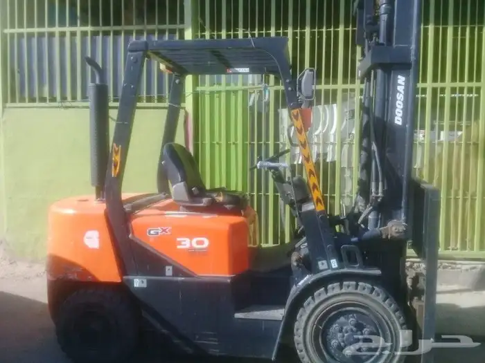 فوركلفت شوكيه للايجار اليومي والشهري تحميل وتنزيل تريلات 1