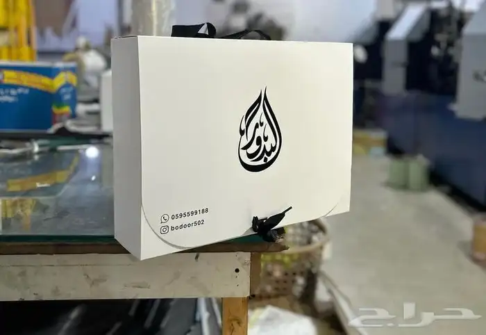 بوكسات عبايات اكياس عبايات اكواب شرايط بيكا امريكي ليبل تاق 89