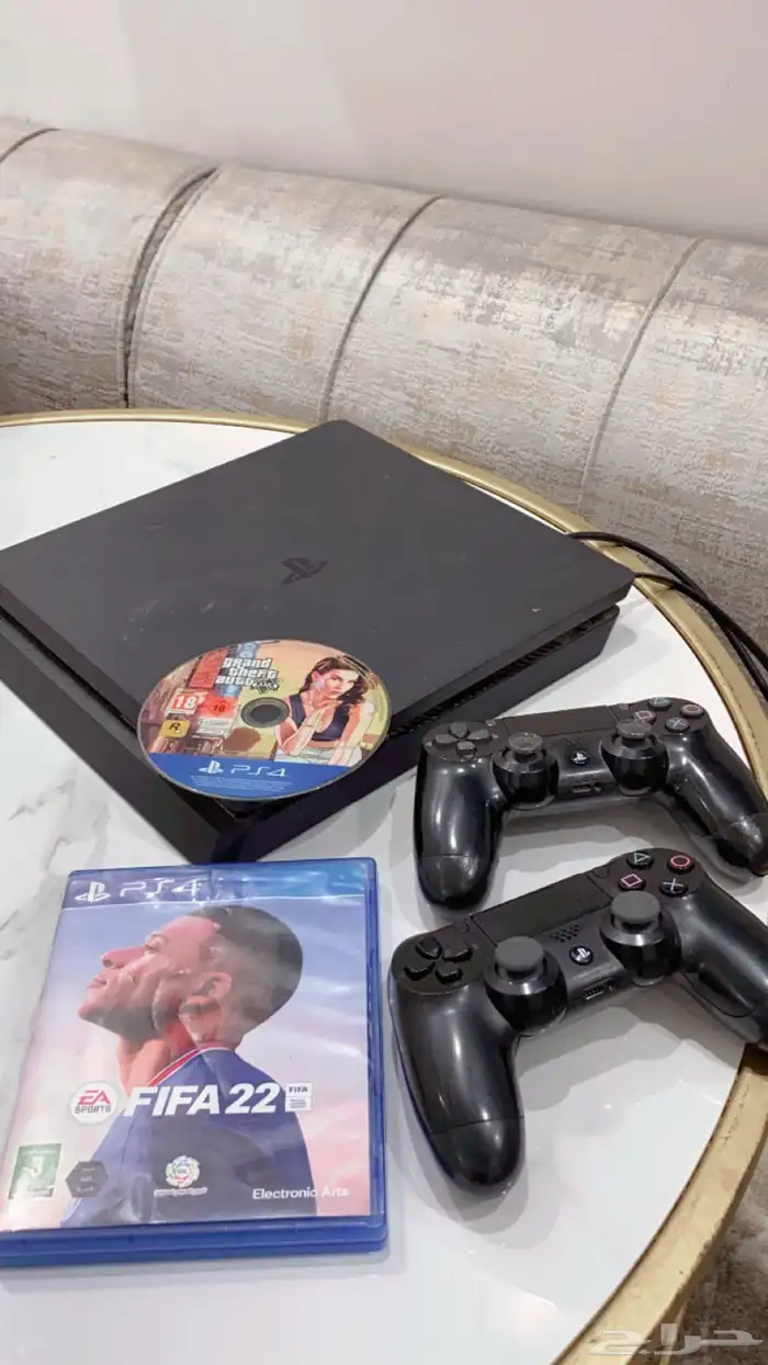 سوني 4 جديد 500 قيقا ويدين جديدة ومعه شريط فيفا22 و قراند 5 0