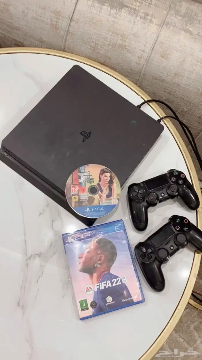 سوني 4 جديد 500 قيقا ويدين جديدة ومعه شريط فيفا22 و قراند 5 1
