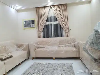 معلم تفصيل وتركيب ستائر 7