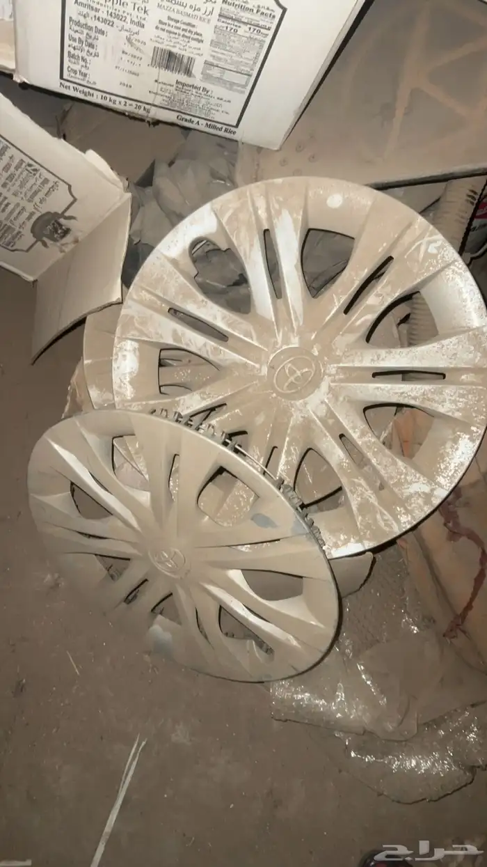 طقمين طياس هايلوكس ودعاميات هايلوكس مخزنات 0