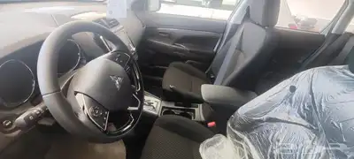 متسوبيشي ASX بدون دبل 3