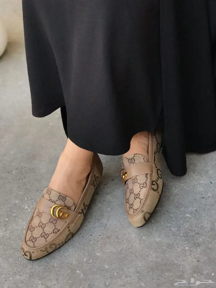 فلات ولوفر نسائي ماركات درجة اولي 10