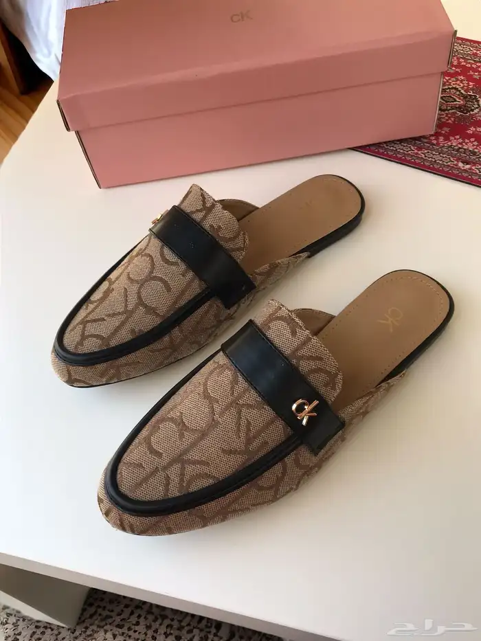 فلات ولوفر نسائي ماركات درجة اولي 66