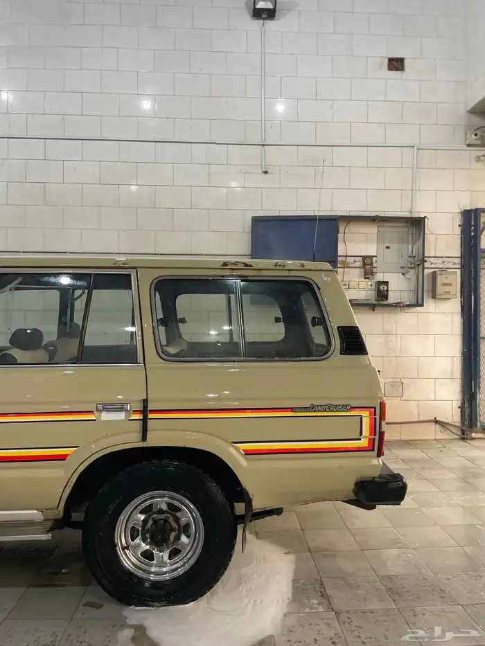 لاندكروزر 1985 20