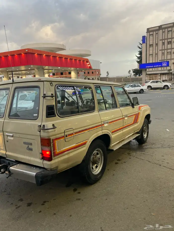 لاندكروزر 1985 11