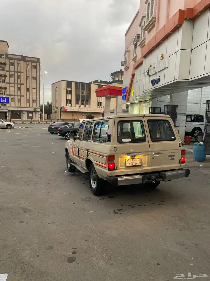 لاندكروزر 1985 0