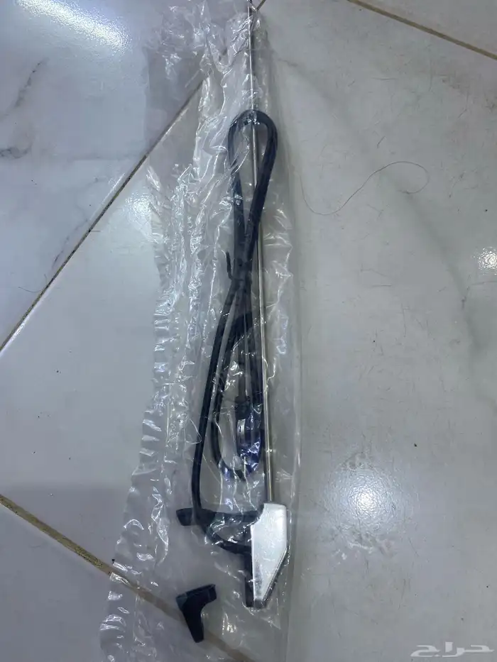 اريل ددسن من 85 ونازل 1