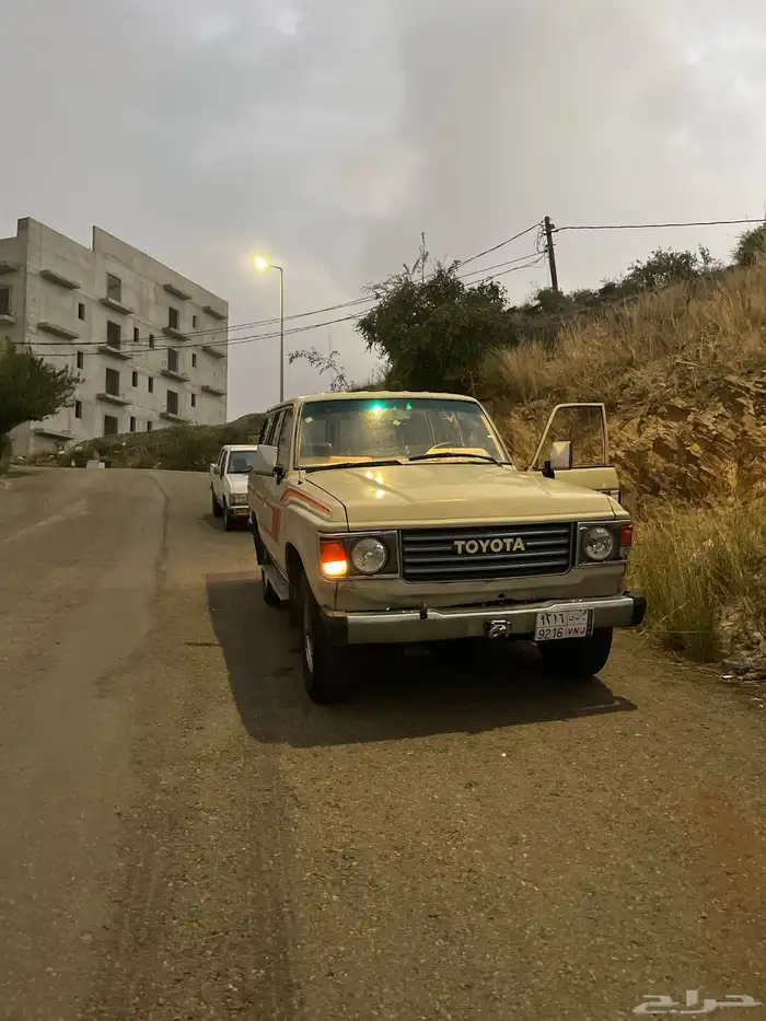 لاندكروزر 1985 18