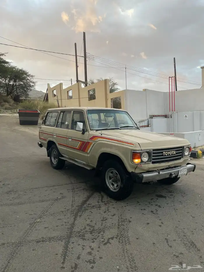 لاندكروزر 1985 3