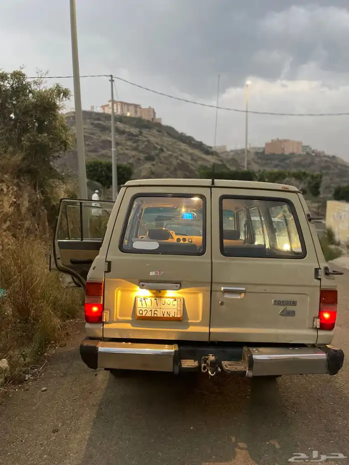 لاندكروزر 1985 14