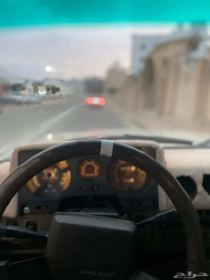 لاندكروزر 1985 12