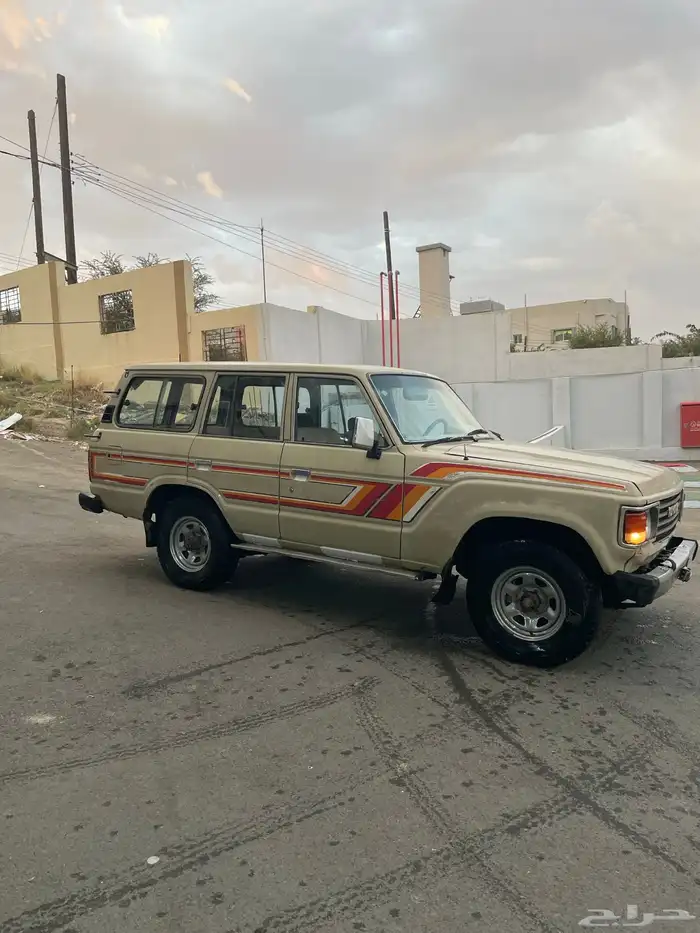 لاندكروزر 1985 2