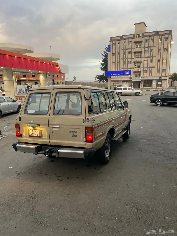 لاندكروزر 1985 19
