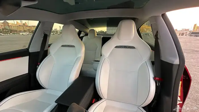 2024 تسلا مودل 3 برفورمنس   Tesla Model 3 Performance 9